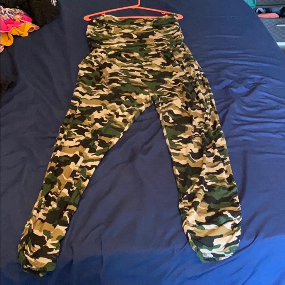 Camo Jumpper - Picture 2 of 5